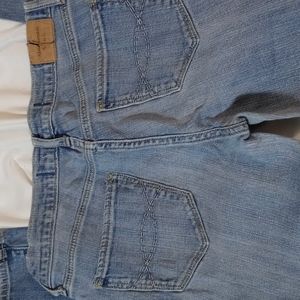 Abercrombie Size 2L